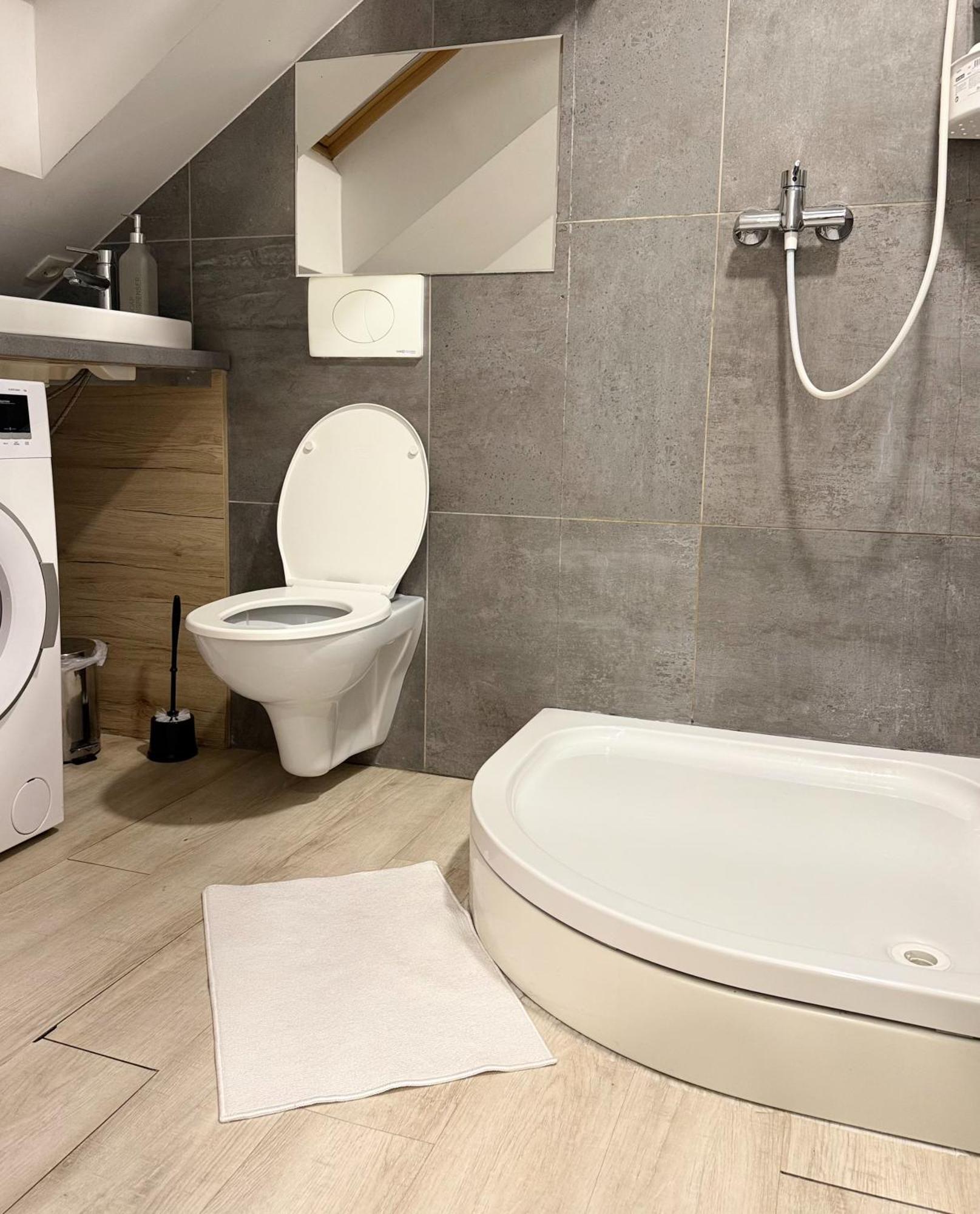Khan Apartments リュブリャナ エクステリア 写真